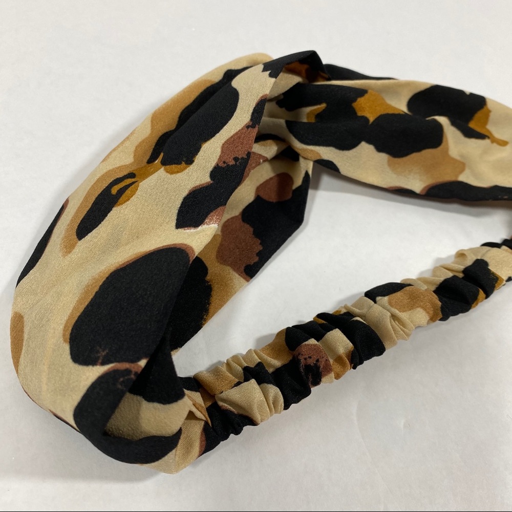 Cheetah‎ knot headband